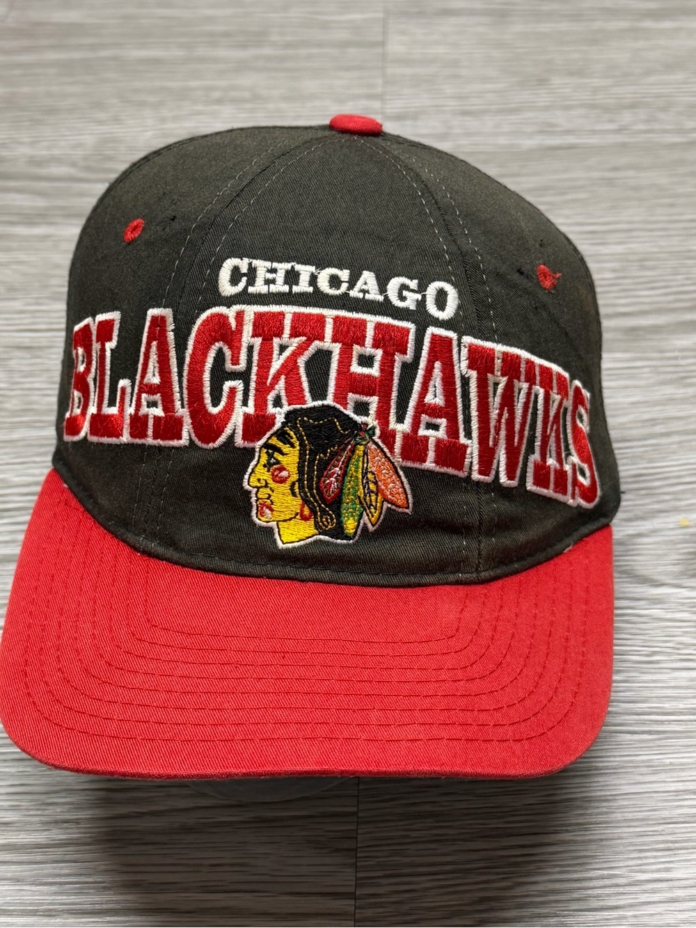 Vintage 90s Starter Tri-Power Chicago Blackhawks Embroidered Snapback Cap Hat